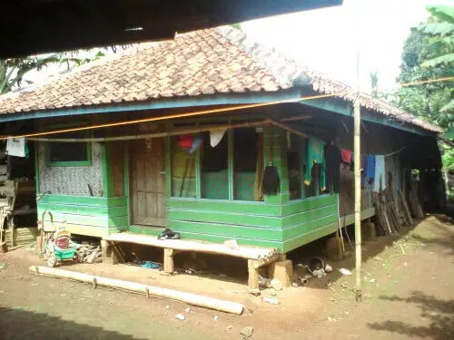 Imah Parahu Kumureb - Rumah Adat Jawa Barat dan Penjelasannya